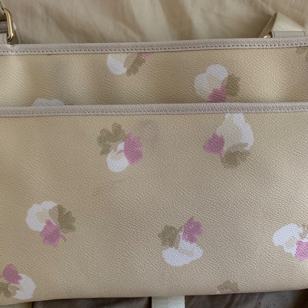 Purse - Picture 3 of 4